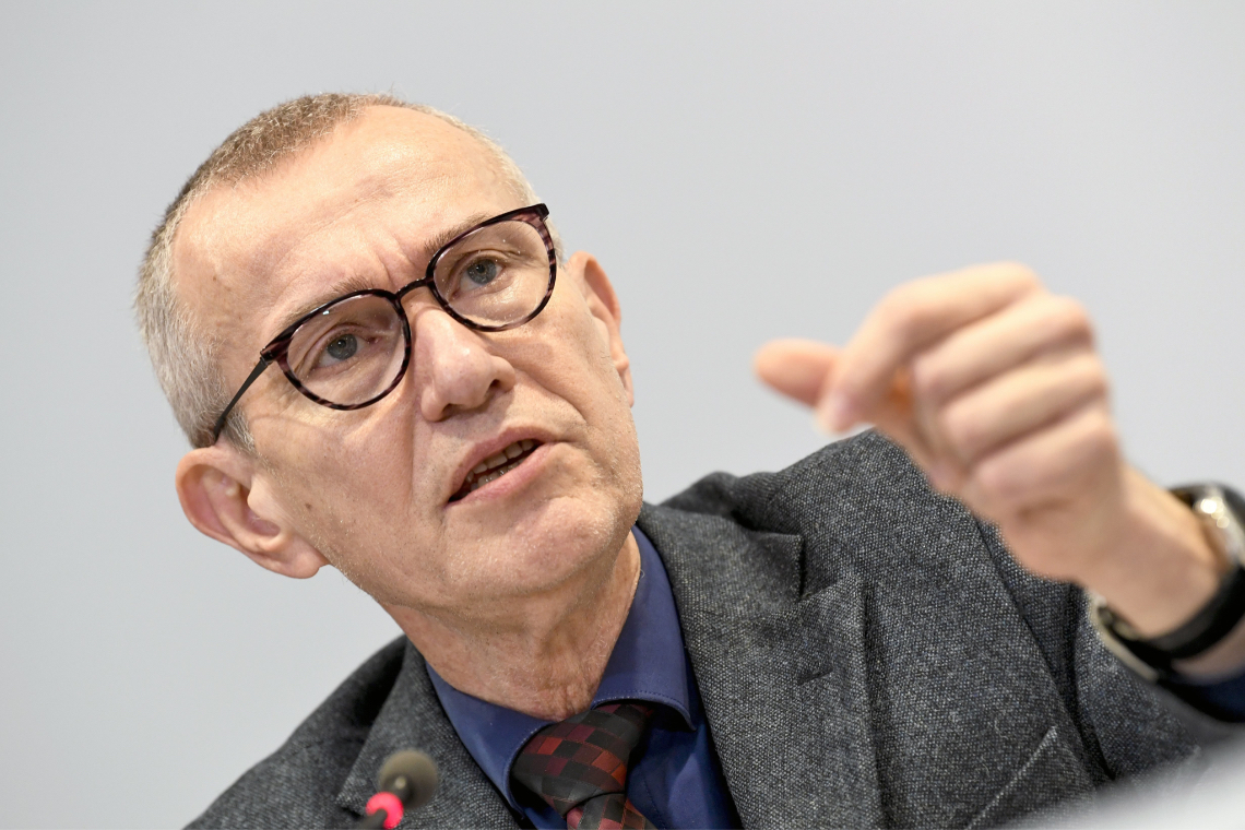 Frank Vandenbroucke over uitblijven versoepelingen: "Geen loze beloftes maken"