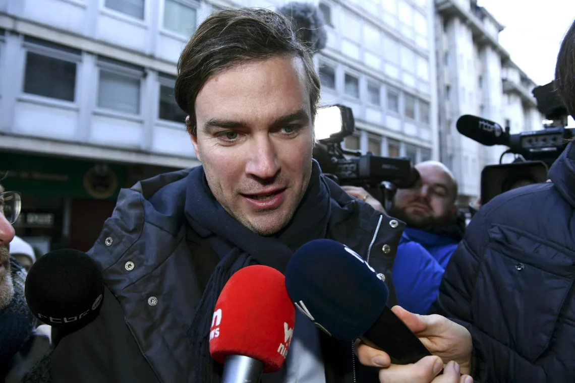 Wordt u de valentijnsdate van Conner Rousseau?