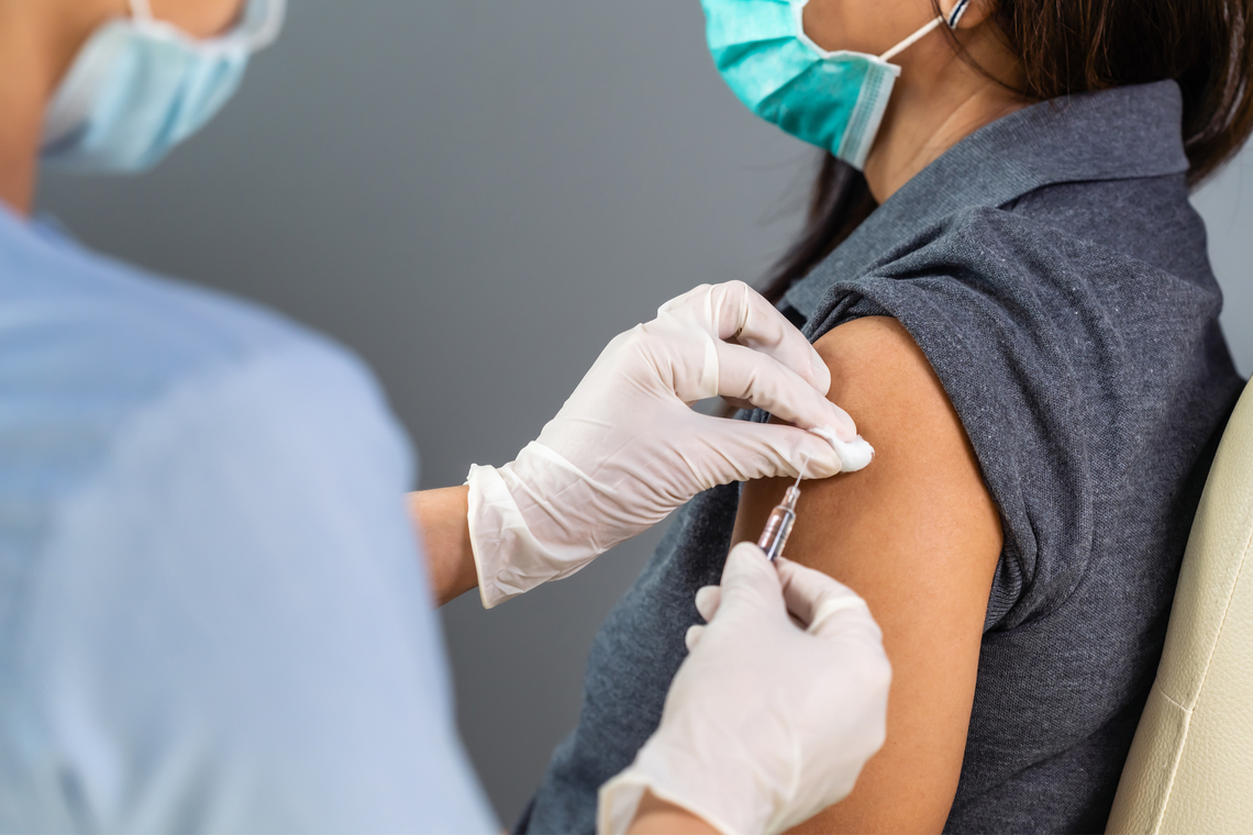 Gevaccineerden verliezen privileges. Foto Shutterstock.