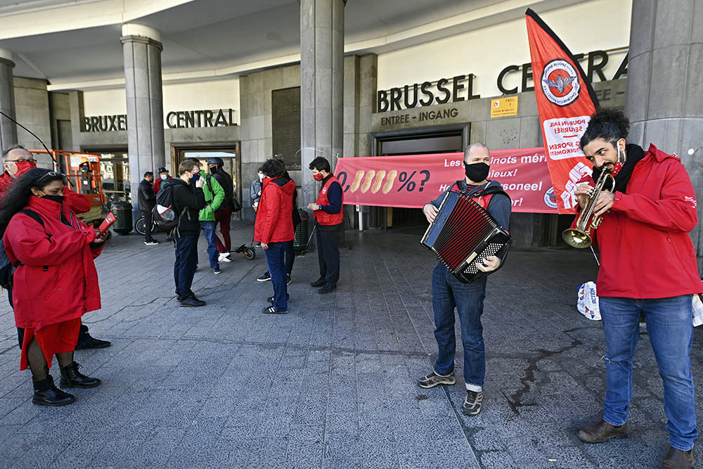 Vakbonden voeren actie aan het Centraal Station van Brussel (Photonews)