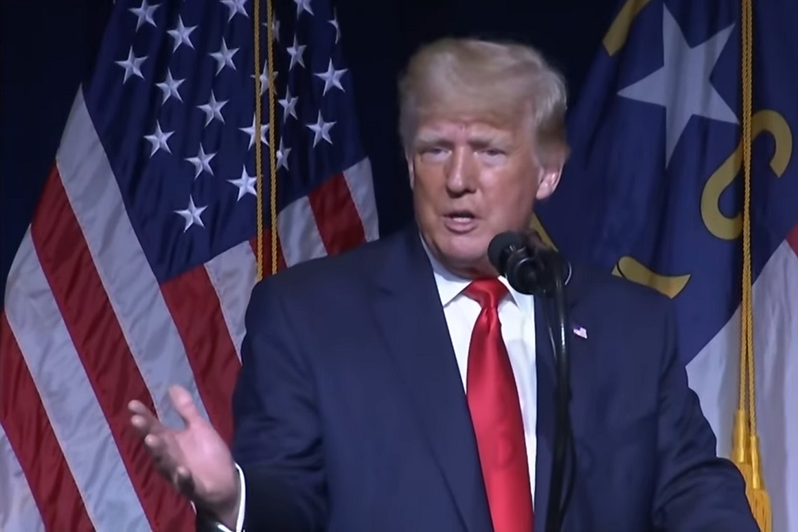 Donald Trump tijdens zijn toespraak in North Carolina. Foto Youtube