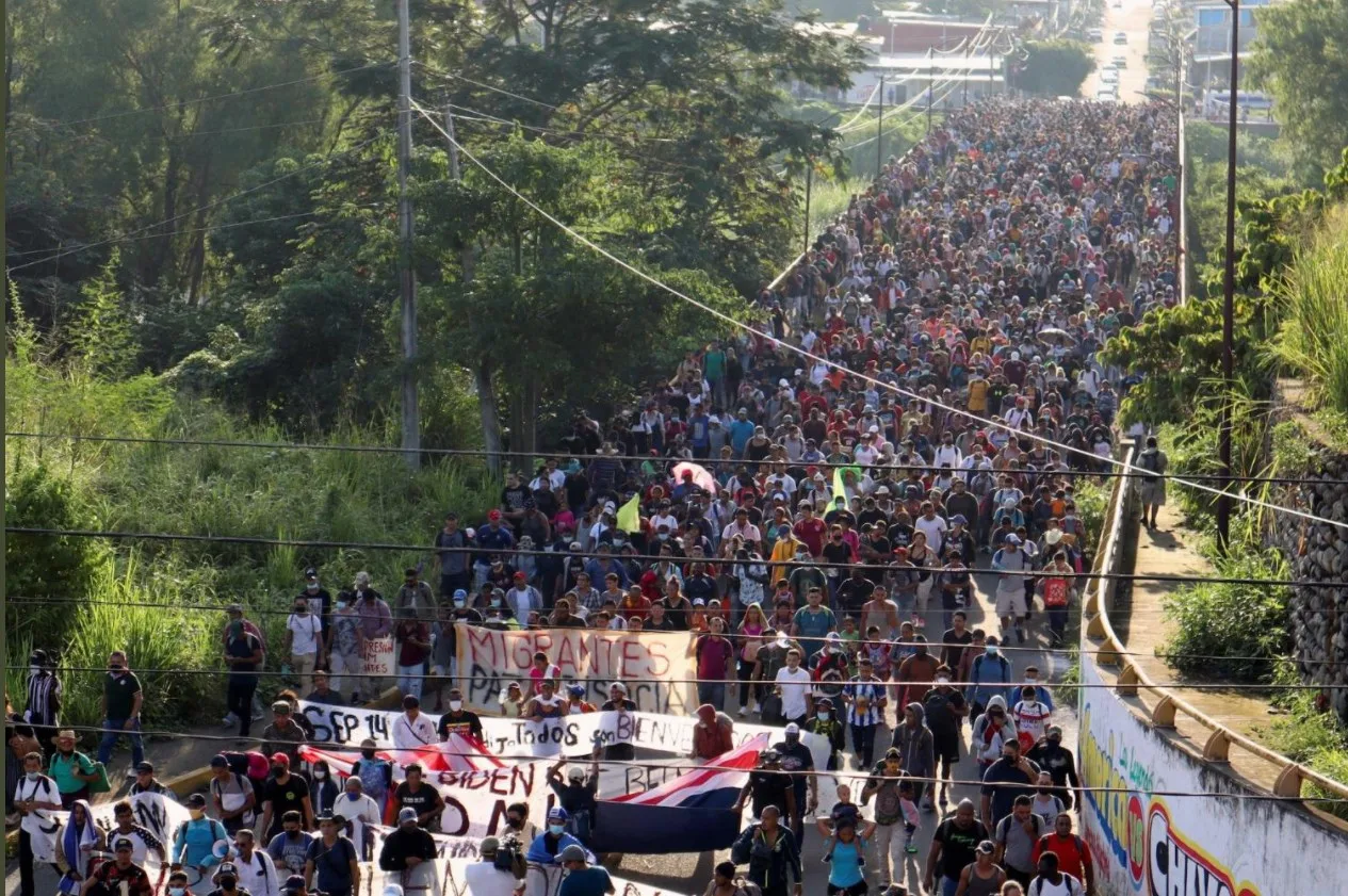Een nieuwe karavaan is op weg naar Mexico-Stad en de Verenigde Staten. (Beeld: Twitter)