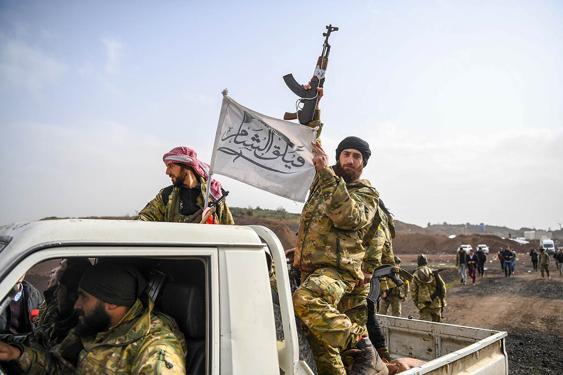 Het Turkse- en het Vrij Syrisch leger in Afrin (Syrië) op 23 februari 2018 (Foto Shutterstock)