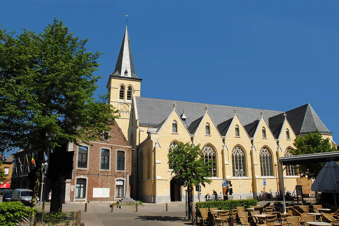 Sint-Michielskerk, Bree. Foto: Gerard Brusten, bron: https://www.flickr.com/photos/erfgoed/4561674132