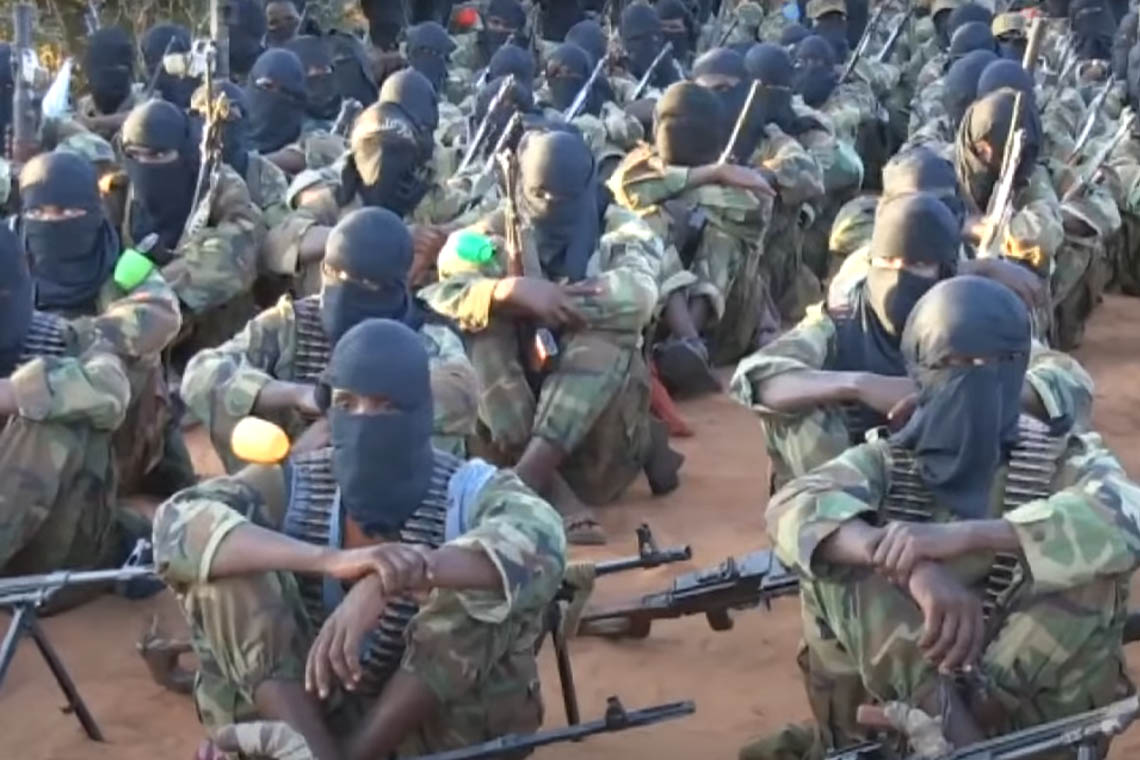 Trainingskamp Al-Shabaab (Foto YouTube Channel 4)