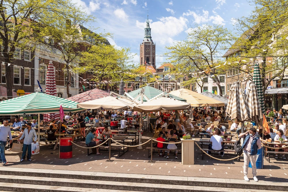De Grote Markt in Den Haag (Shutterstock)