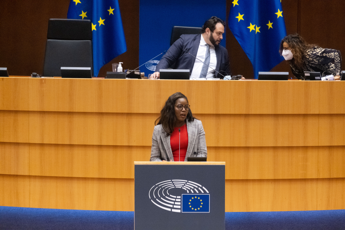 Assita Kanko (N-VA) wil Europees debat over Belgisch asielbeleid: “Ook Europese wetgeving wordt niet meer nageleefd”