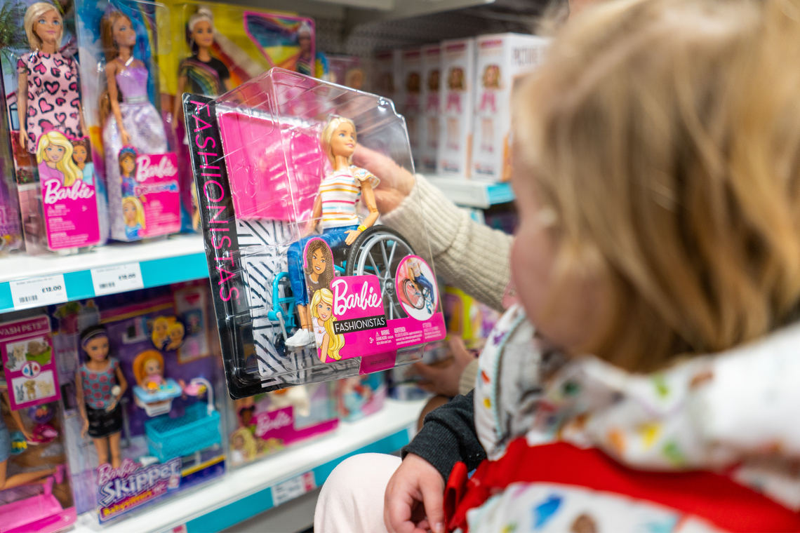 Amerikaanse kinderen moesten "genderneutrale speelgoedwinkel" op poten zetten