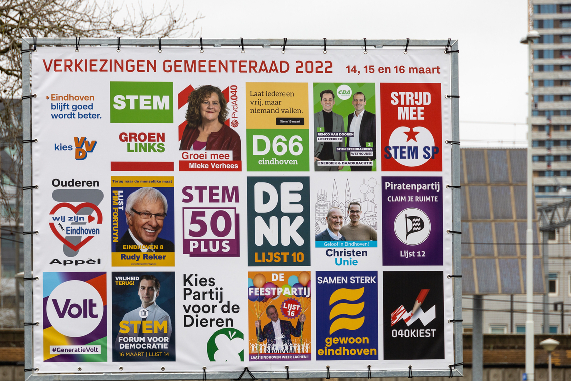 Gemeenteraadsverkiezingen in Nederland: historisch lage opkomst, traditionele partijen zakken verder weg