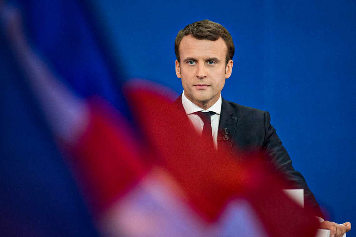 Emmanuel Macron blijft president. Shutterstock