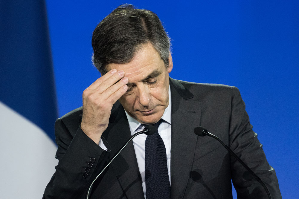Franse oud-premier krijgt stevige straf omwille van "fictieve banen"