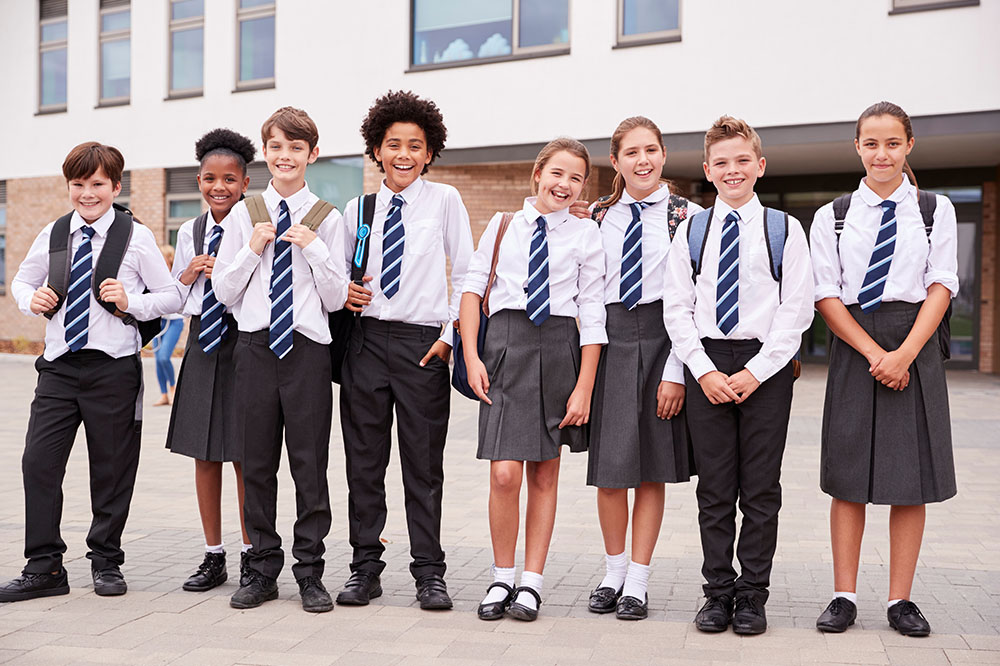Geen rokjes meer, maar genderneutrale broeken op Britse school