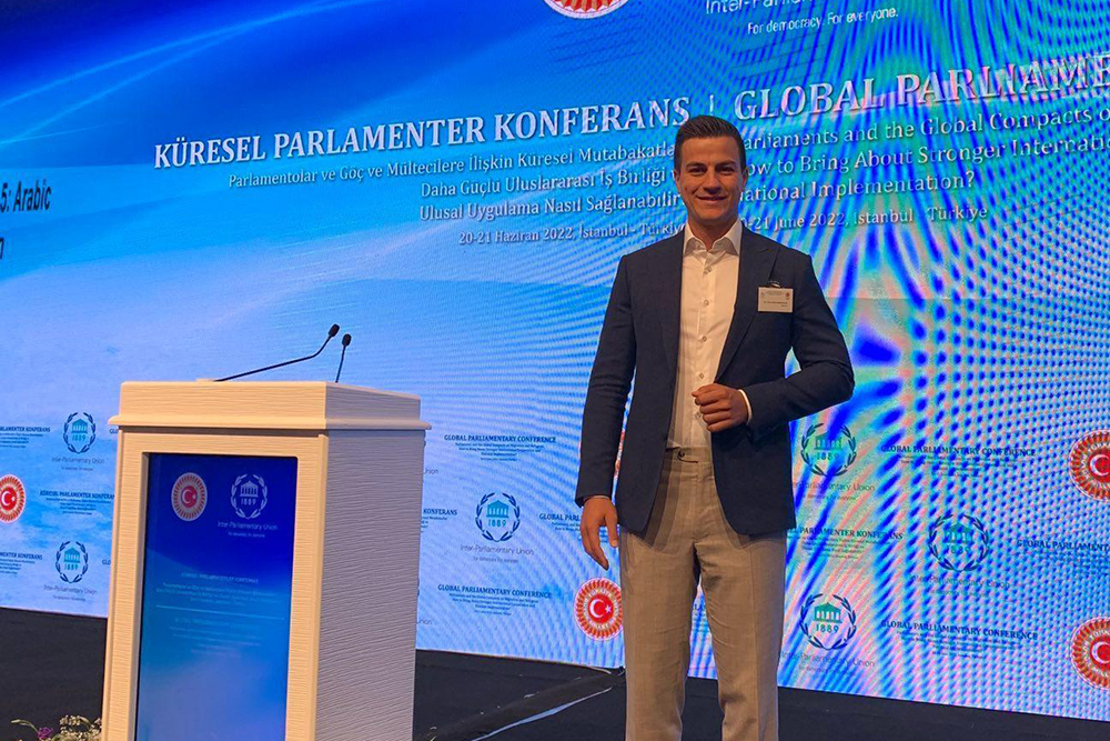 Dries Van Langenhove op de conferentie in Istanboel