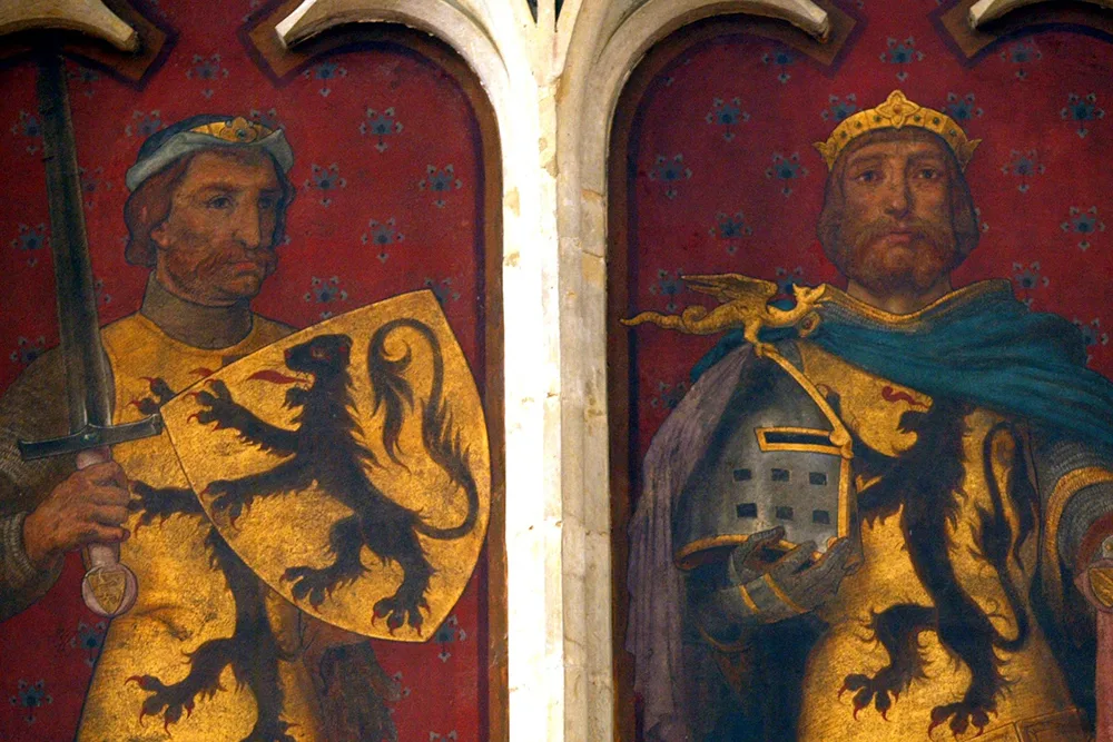 Gwijde van Dampierre & Roberecht III van Bethune afgebeeld in de Onze-Lieve-Vrouw-Kerk van Kortrijk (Photonews)