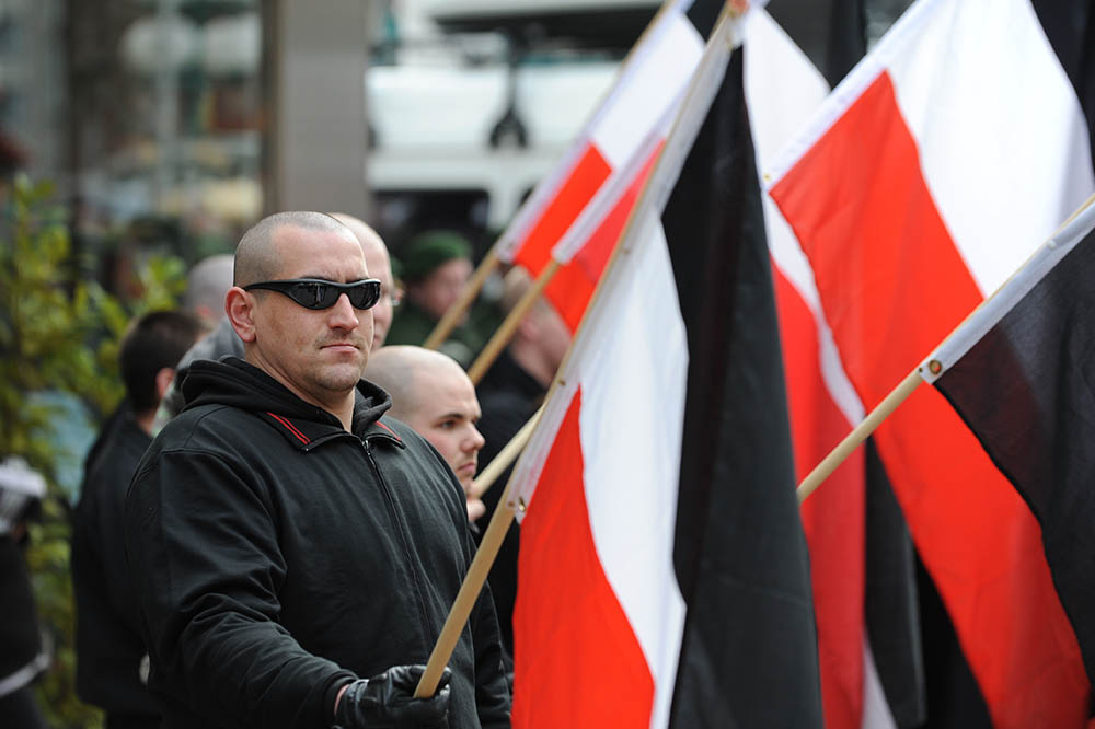 Honderden rechts-extremistische nepaccounts beheerd door Duitse geheime dienst