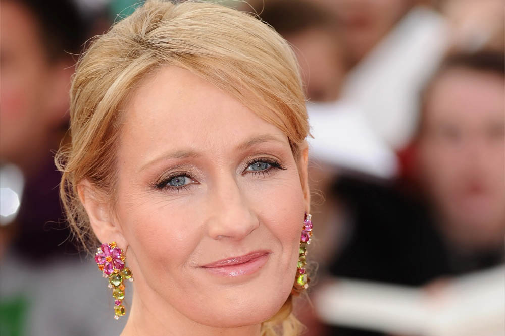 Progressieve LGBTQ-journaliste breekt lans voor J.K. Rowling: "Geen spoor van transfobie"