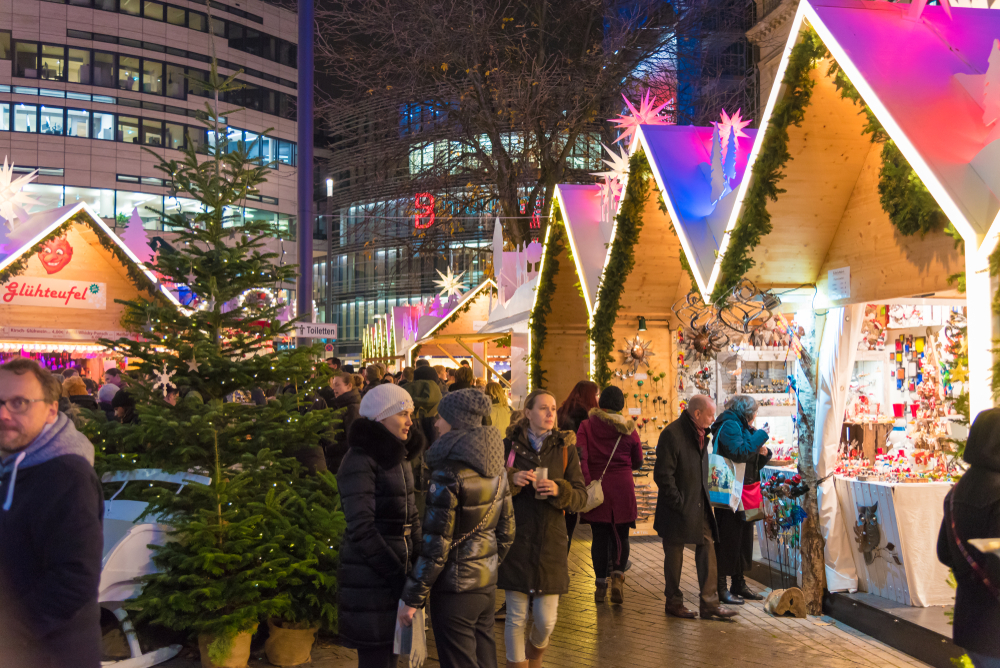 Kerstmarkten in Düsseldorf ontruimd na terreurdreiging