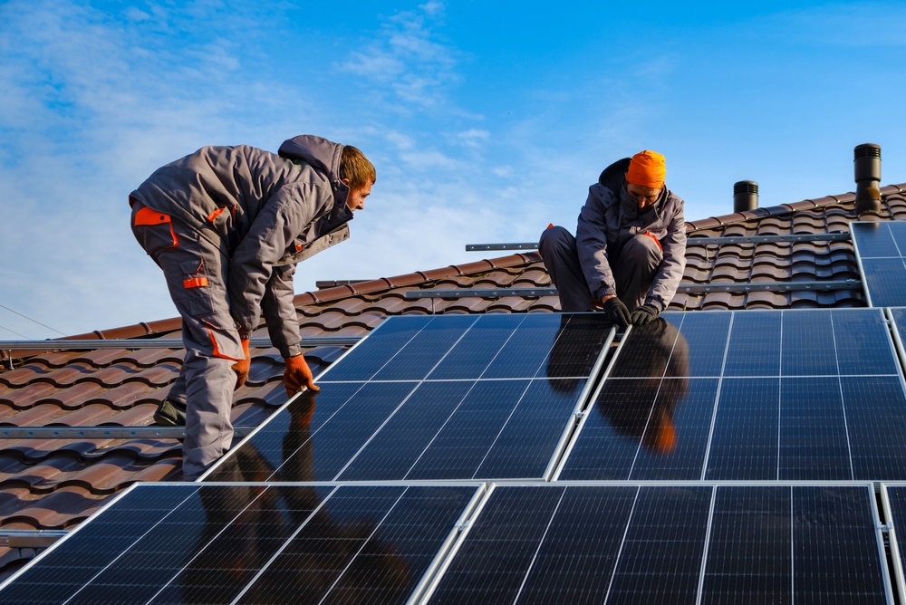 Europees Parlement wil zonnepanelen vanaf 2028 verplichten voor nieuwe gebouwen