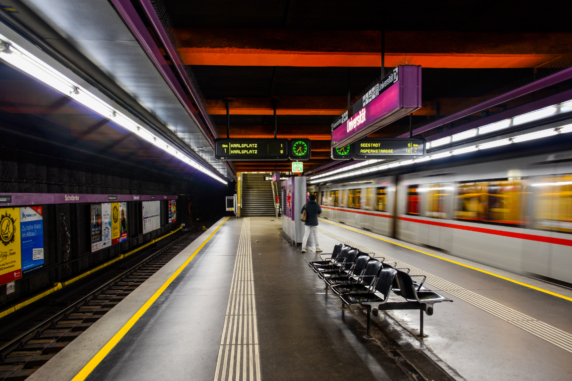 Een metrostation in Wenen. Foto Shutterstock