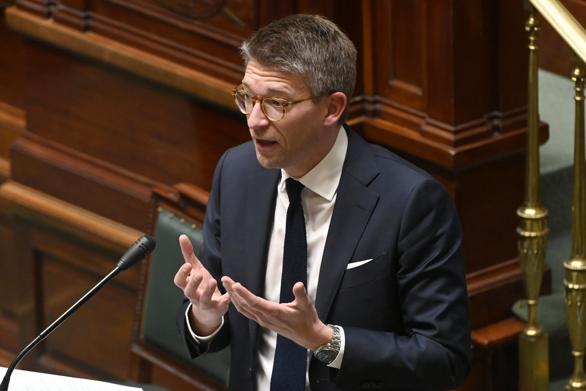 Dermagne (PS) wil besparing van 12 miljard euro enkel met nieuwe belastingen realiseren