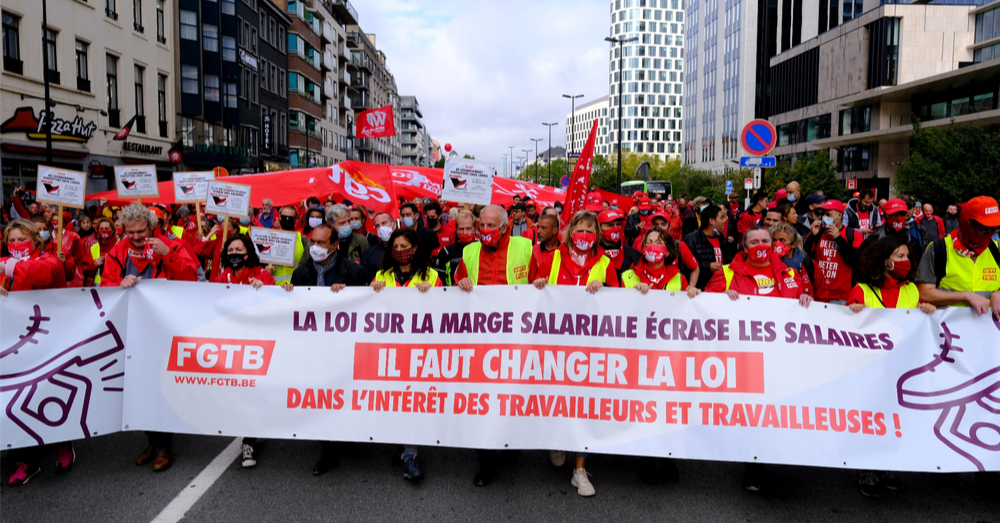 Socialistische vakbond portretteert werkgevers als "grote schurken" in campagnevideo | PAL Tweets