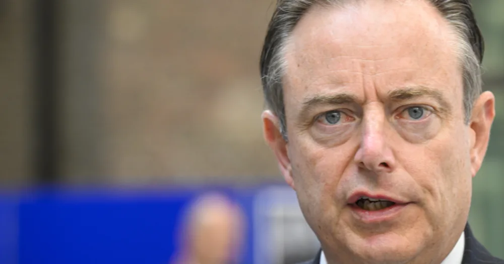 Het Nieuwsblad zet "beschadigde" Van der Straeten in rijtje van Marc Overmars en Bart De Pauw