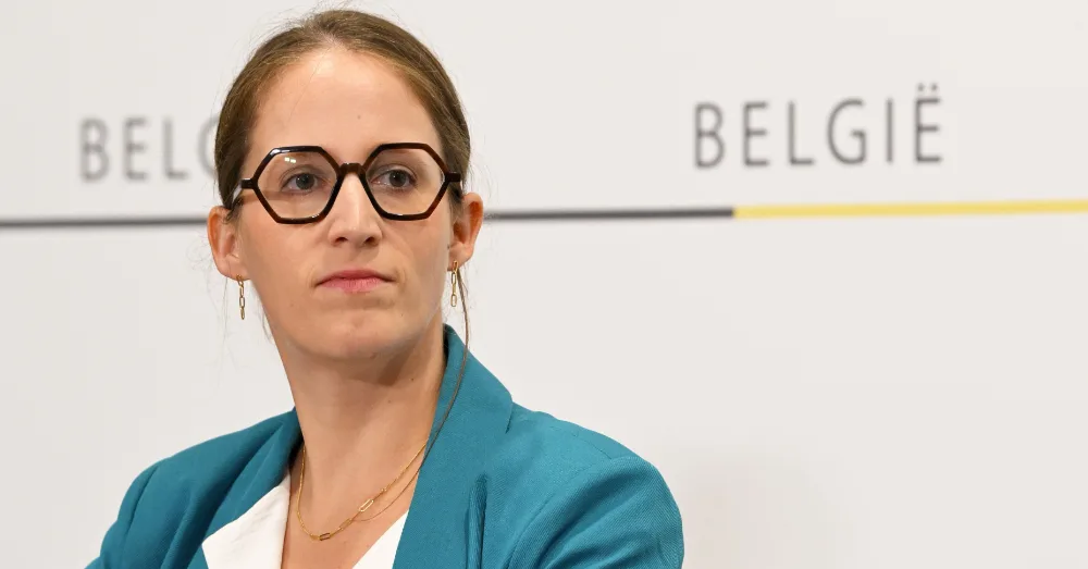 Rousseau moet Dossinkazerne bezoeken na racistische uitspraken tegenover Roma