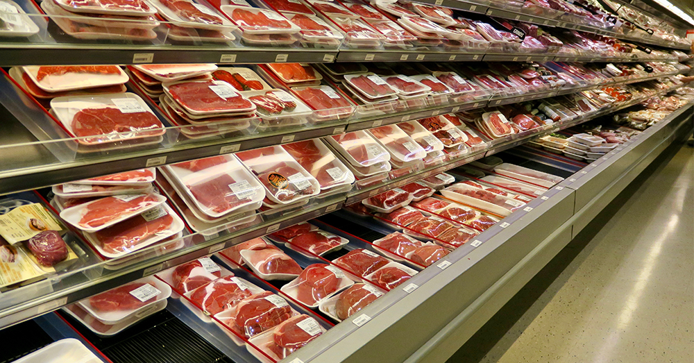 Supermarktketen Jumbo stopt met promoties op vers vlees na druk van dierenrechtenorganisatie