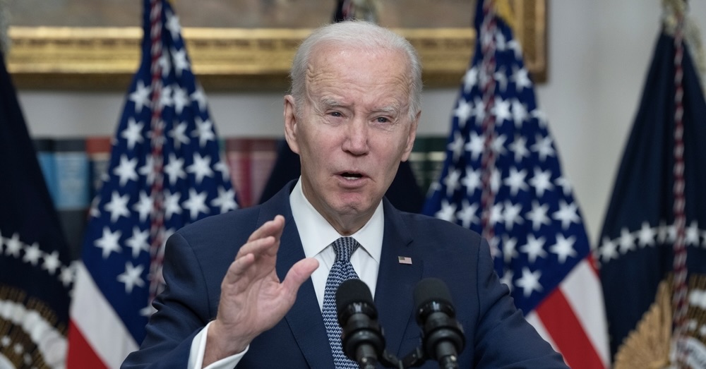 Biden noemt Zelensky “president Poetin” op NAVO-top
