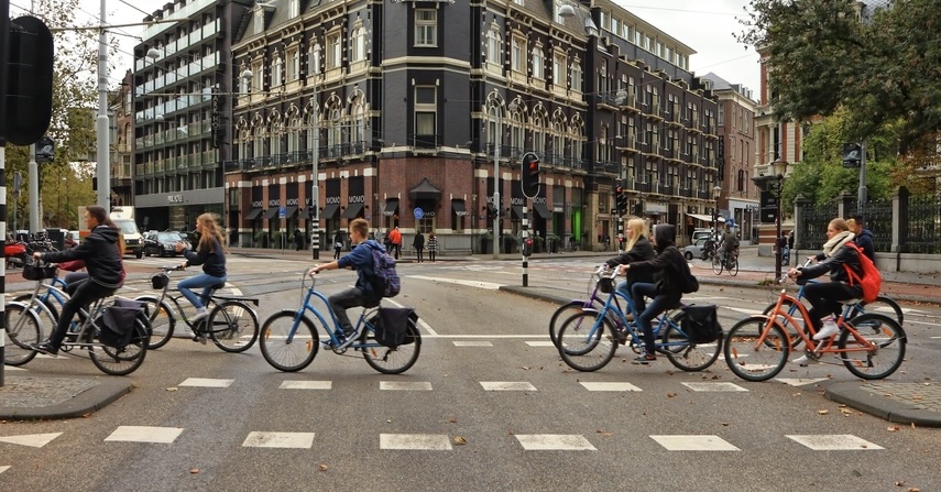 Nederland telt sinds vandaag 18 miljoen inwoners, ondanks dalende geboortecijfers