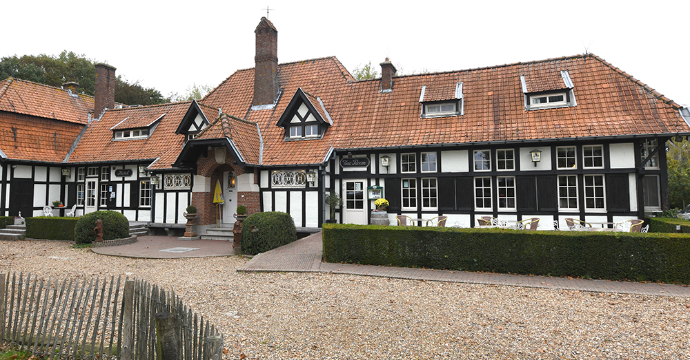Kasteel 't Hooge in Zillebeke was even hoofdresidentie van adellijke familie De Vinck De Winnezeele