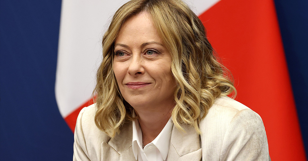 Hinkt Giorgia Meloni op twee benen?