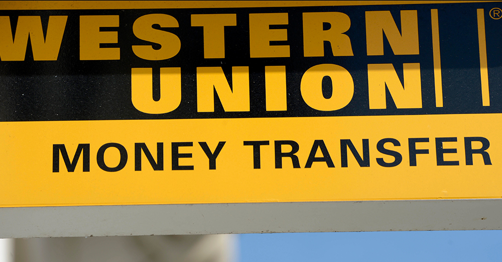Western Union wordt vaak gebruikt om geld naar familieleden te sturen (Photonews)