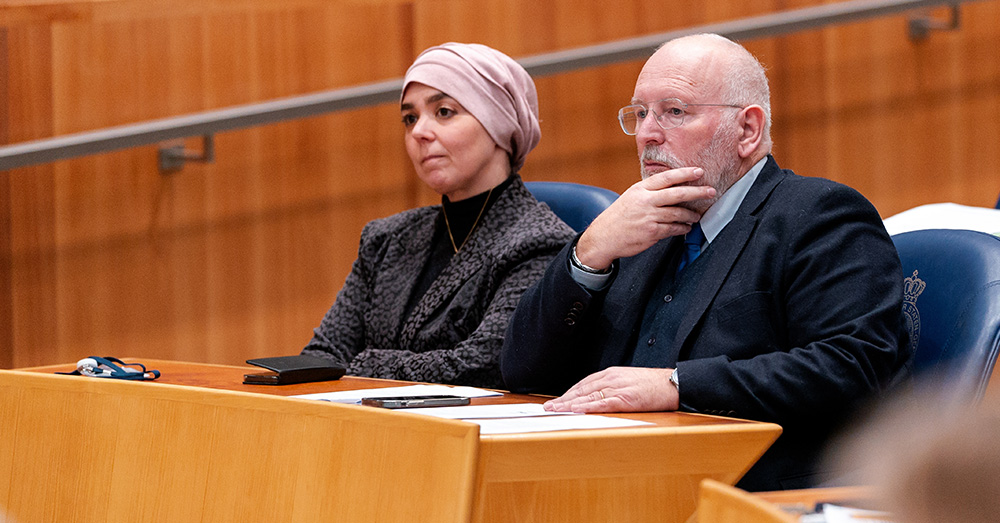 Frans Timmermans voor rechter wegens NGO-schandaal