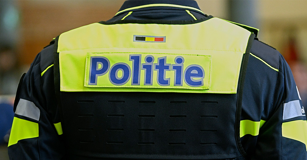 Nieuw politie-uniform te Vlaams? Geel en donkerblauw zorgen voor communautaire rel