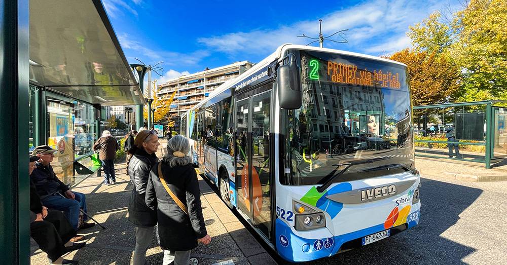 Franse buschauffeur door busbedrijf gesanctioneerd… omdat hij in elkaar geslagen werd