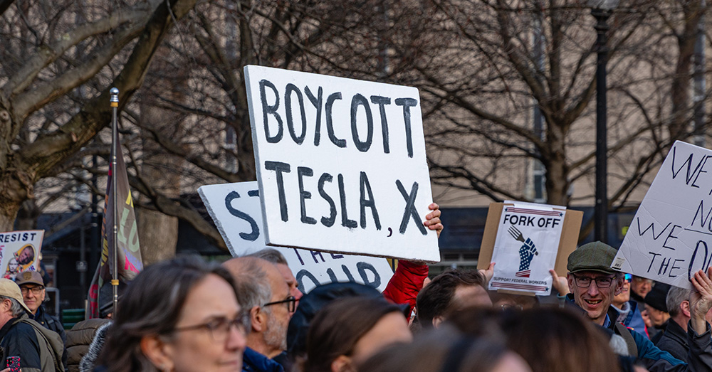 Artiesten roepen op tot ‘girlcott’ tegen internationaal festival