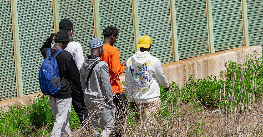 Drie op vier illegale migranten met uitwijzingsbevel blijven gewoon in de EU
