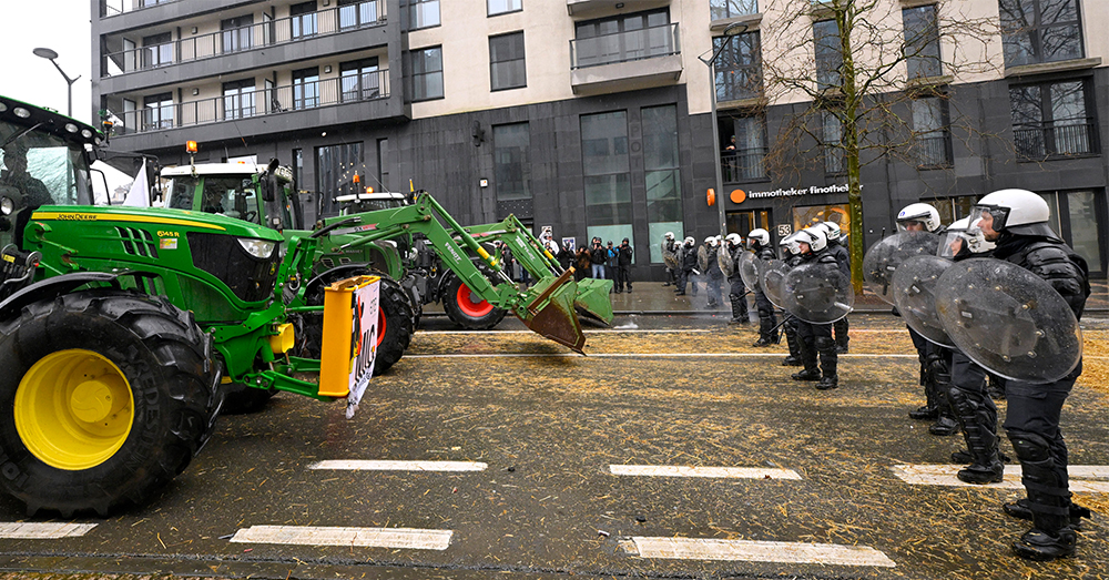 De brigade van de riek. Boerenprotest in Brussel (Photonews)