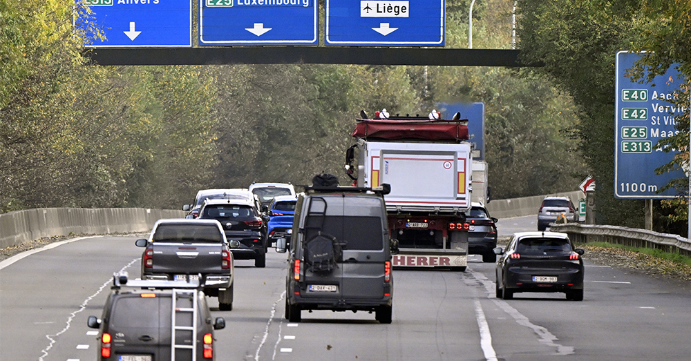 Vlaamse en Waalse regeringen willen wegenvignet. Foto Belga