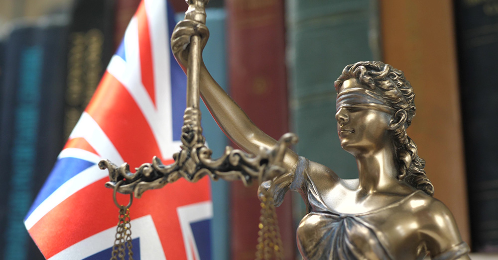 Overheid betaalt islamitische dubbele moordenaar schadevergoeding