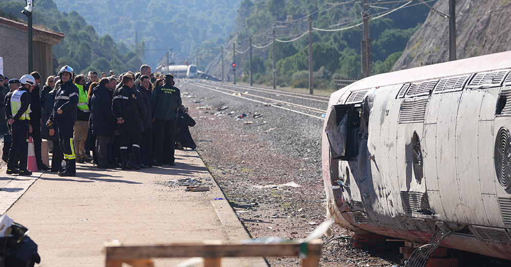 COLUMN. Alain Grootaers: "Dood en verderf in een supersnelle trein"