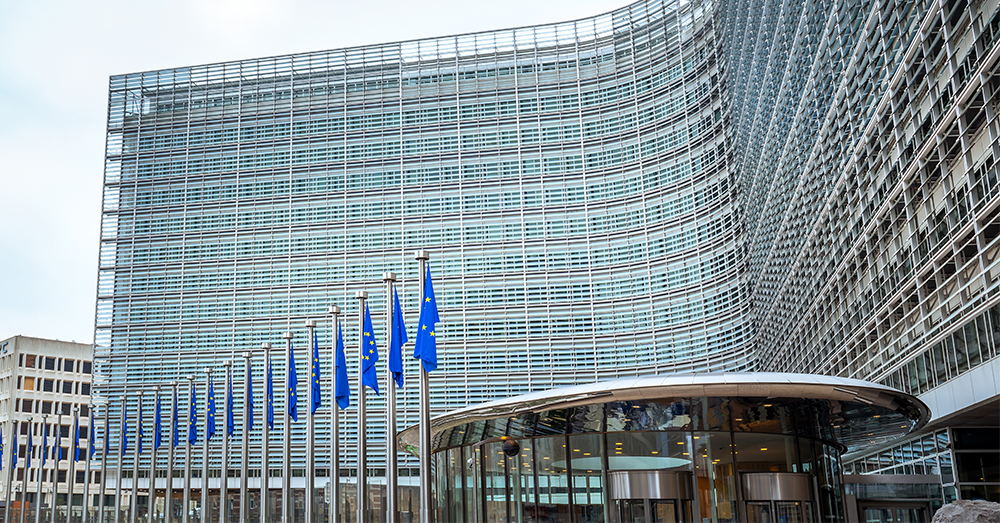 De politie viel binnen in gebouwen van de Europese Commissie in Brussel (Shutterstock)