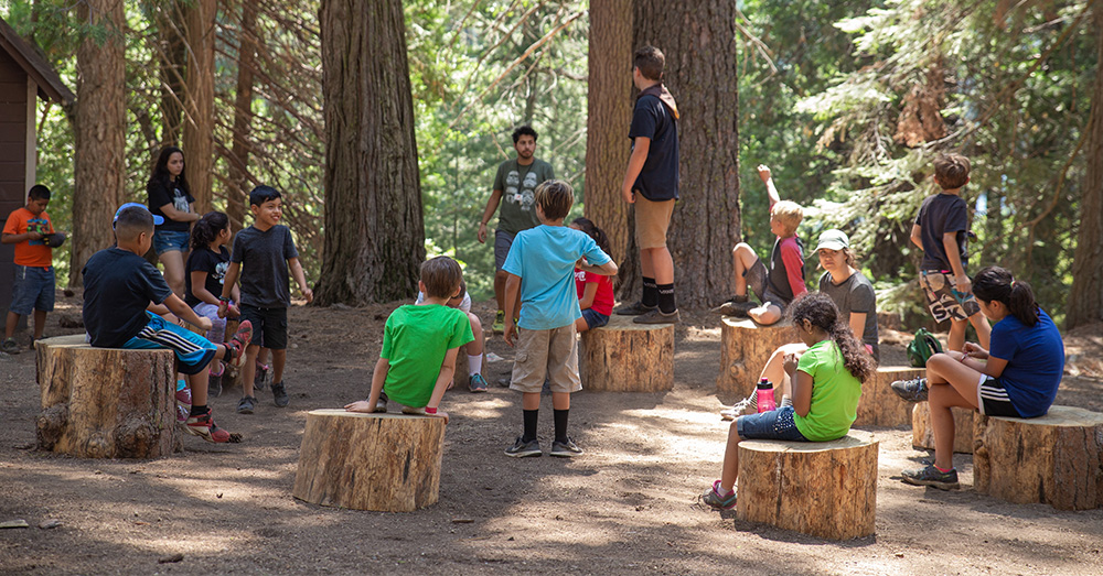 Iedere deelnemer aan socialistisch jeugdkamp kost Vlaamse belastingbetaler 280 euro