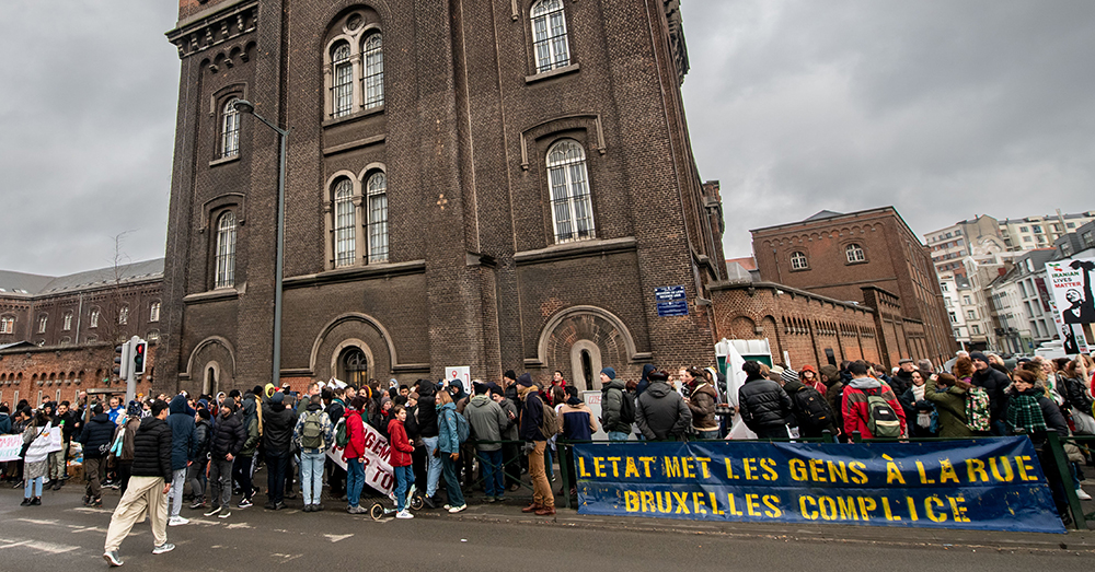 Socialistische en christelijke vakbonden naar Grondwettelijk Hof tegen verstrenging Gezinshereniging (Belga)