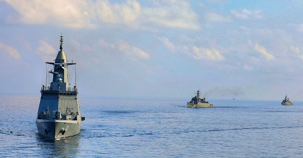De Iraanse aanwezigheid in de Straat van Hormuz (Shutterstock)