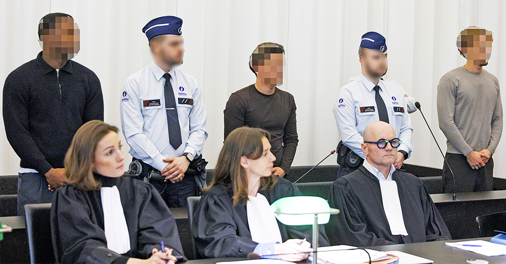 De beklaagden van de moord op David Polfliet in de rechtbank (Photonews)