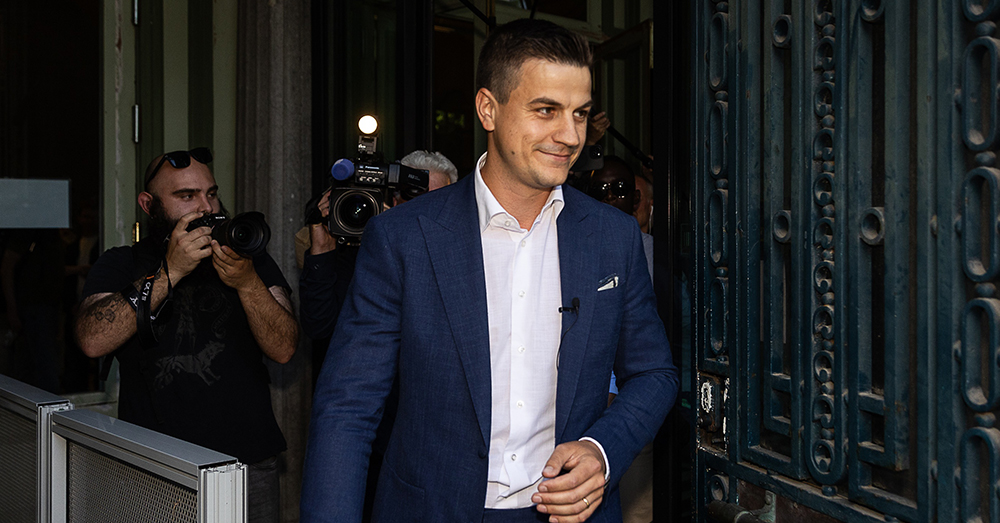 Dries Van Langenhove riskeert een boete van 6400 euro voor uitspraken tijdens een lezing (Belga)