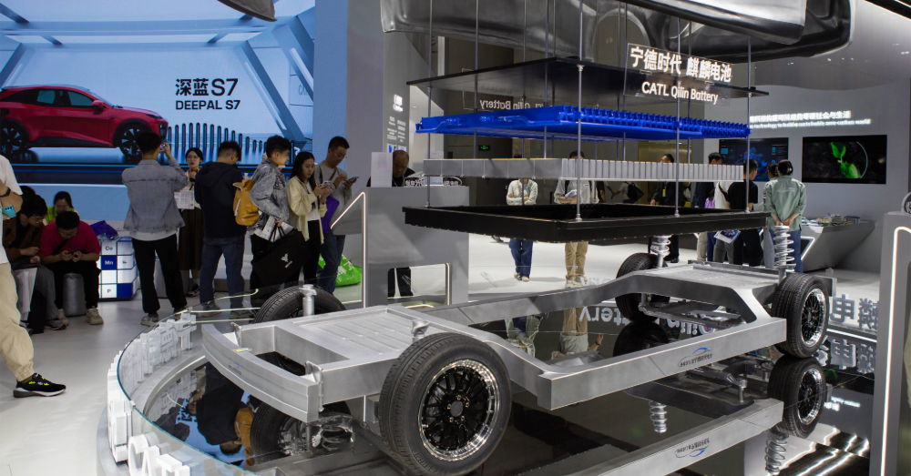 Chinees bedrijf komt met EV-batterij die in 10 minuten oplaadt