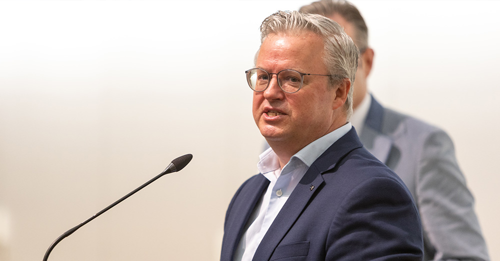 Nood aan minder, maar grotere partijen: "Moeten we voor elke combinatie van standpunten aparte partij oprichten?"